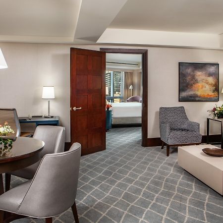 מלון Intercontinental Boston By Ihg מראה חיצוני תמונה A suite at The Westin