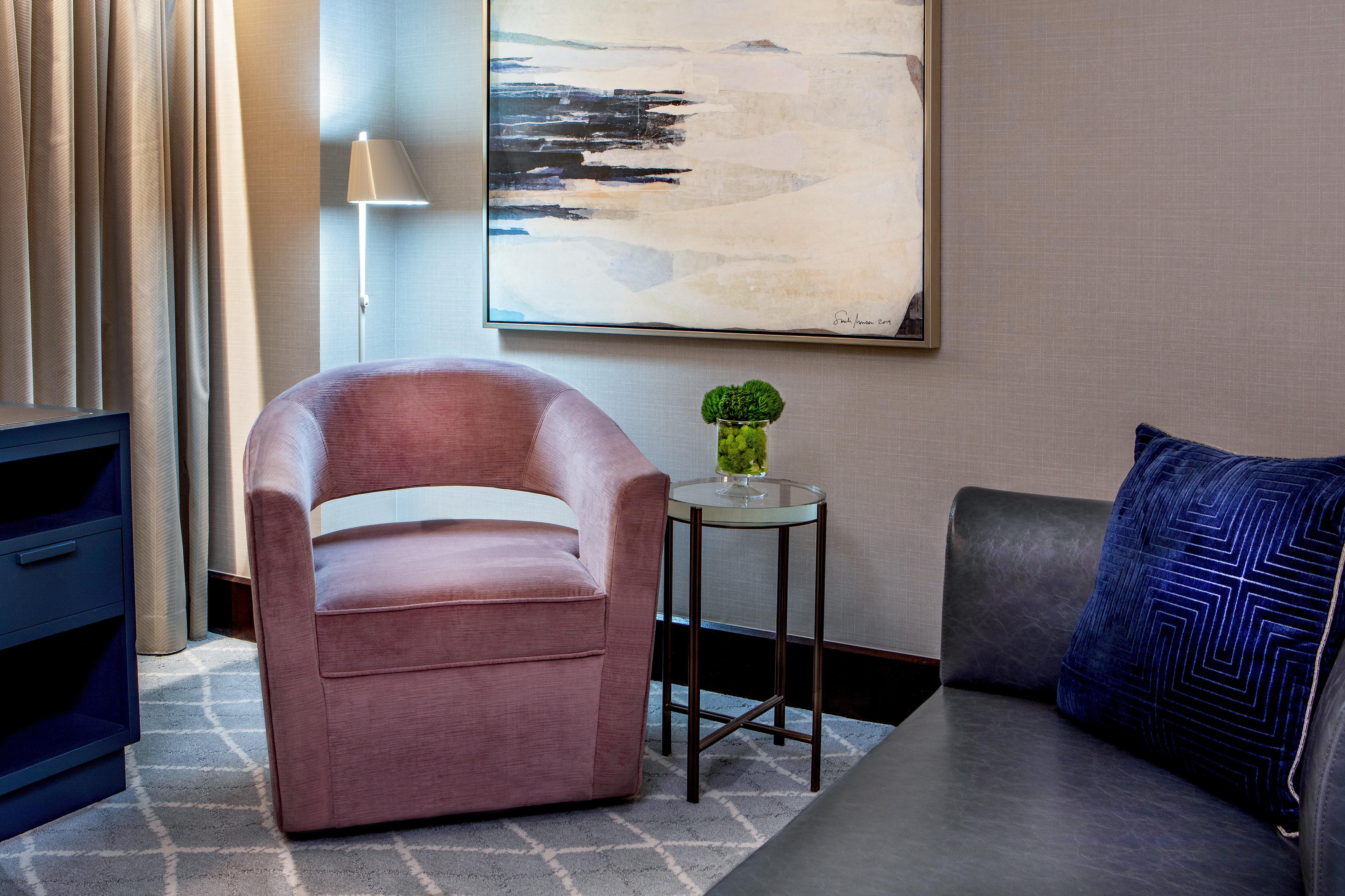מלון Intercontinental Boston By Ihg מראה חיצוני תמונה A chair in a living room