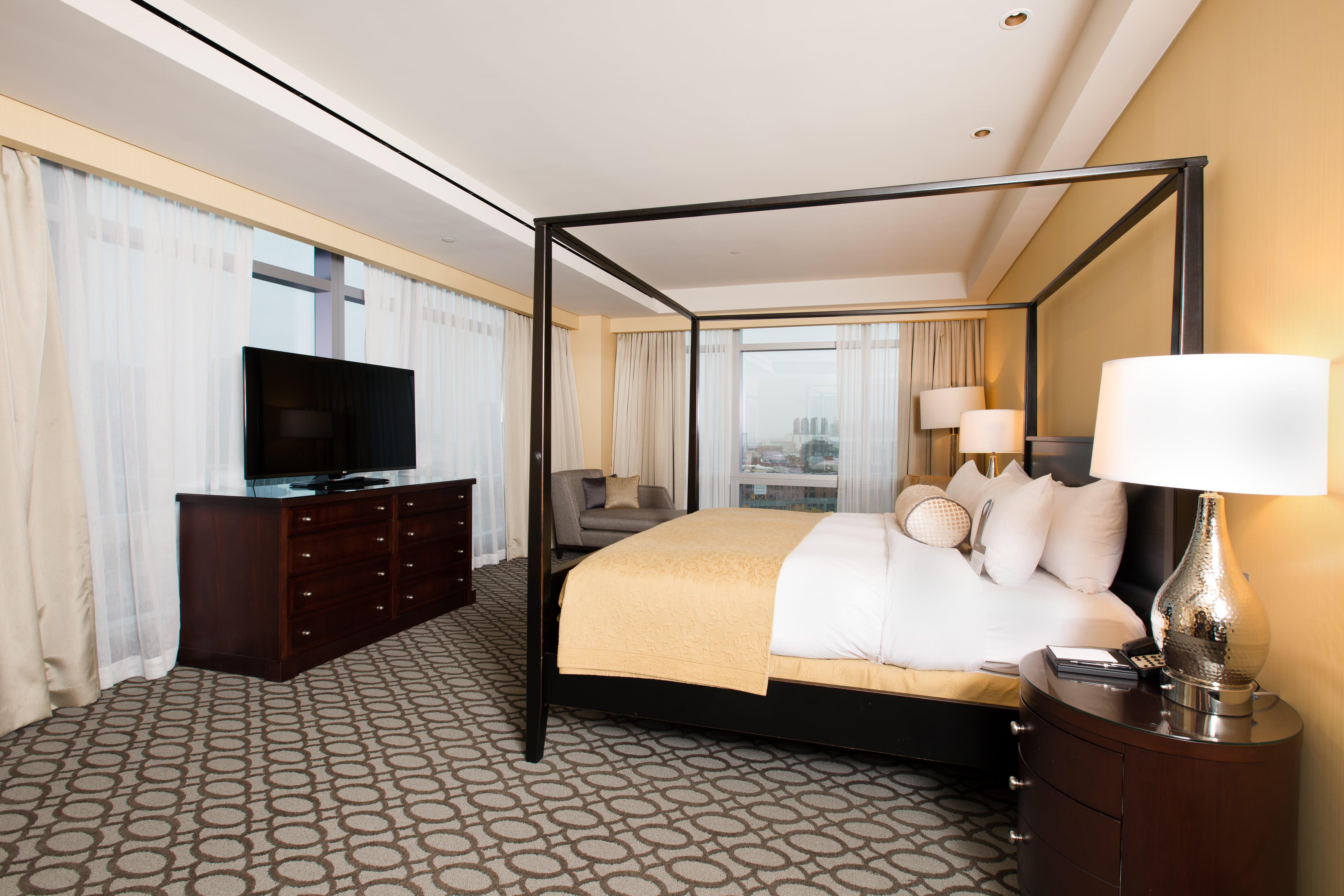 מלון Intercontinental Boston By Ihg מראה חיצוני תמונה A bedroom at the Four Seasons Hotel